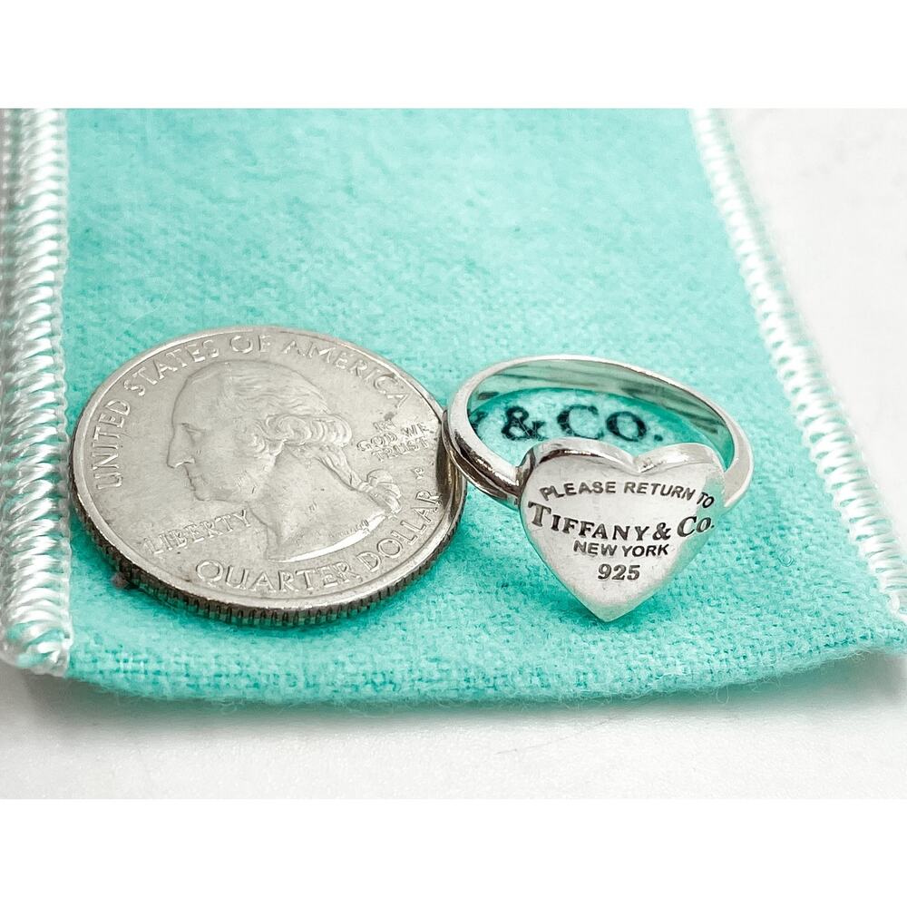 Tiffany & Co. Return to Tiffany Heart Signet Ring Sterling Silver Size 6.25 - Picture 5 of 15